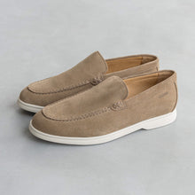 Afbeelding in Gallery-weergave laden, ACE LOAFER MOC Maroliv Suede