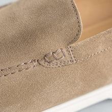 Afbeelding in Gallery-weergave laden, ACE LOAFER MOC Maroliv Suede