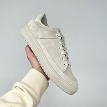 Afbeelding in Gallery-weergave laden, BENNET P4 LOW Ice Suede
