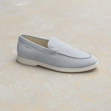 Afbeelding in Gallery-weergave laden, ACE LOAFER MOC Lt Blue Suede
