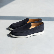 Afbeelding in Gallery-weergave laden, ACE LOAFER Navy Suede
