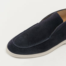 Afbeelding in Gallery-weergave laden, ACE MOC BOOT Dk Blue Suede
